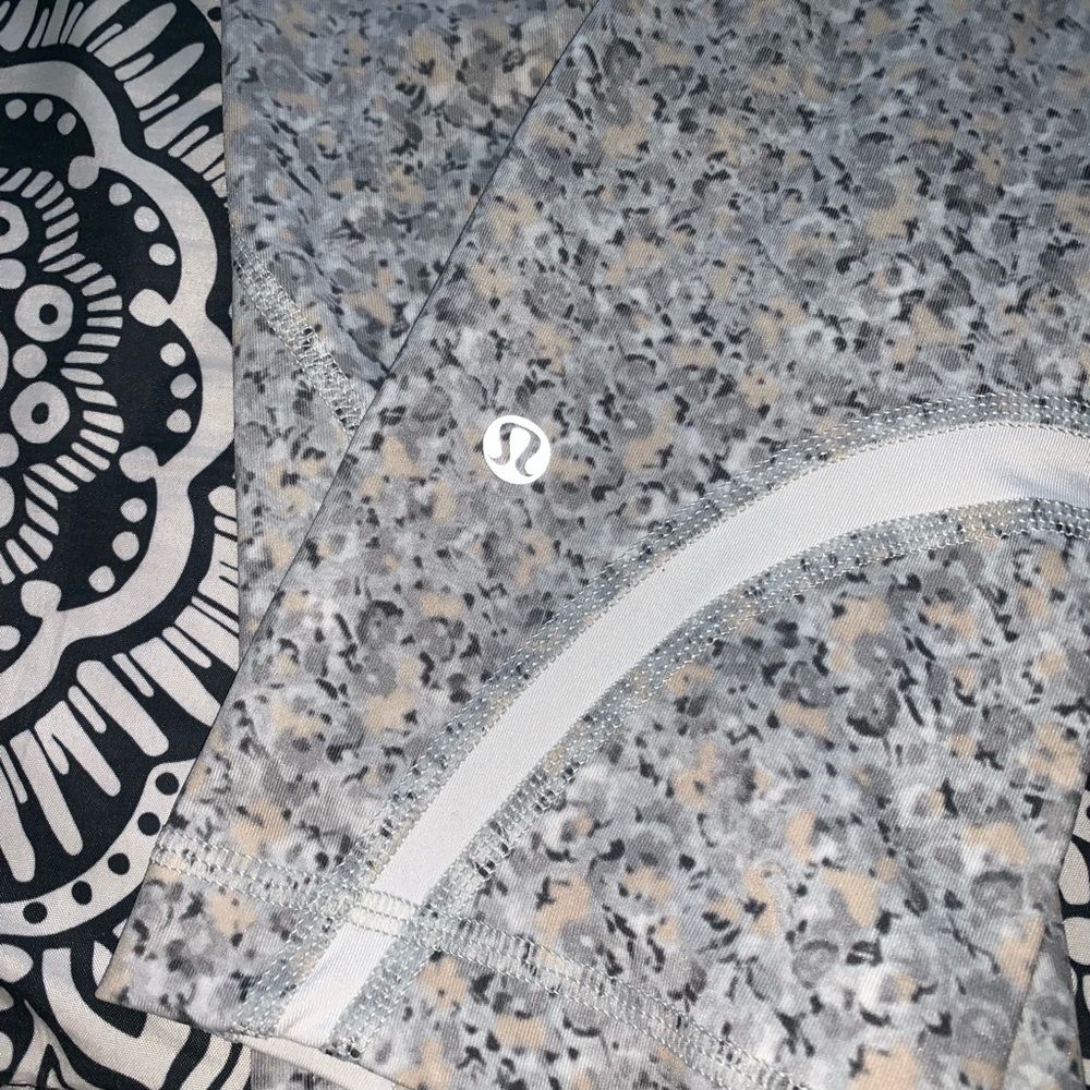 Cropped lululemon